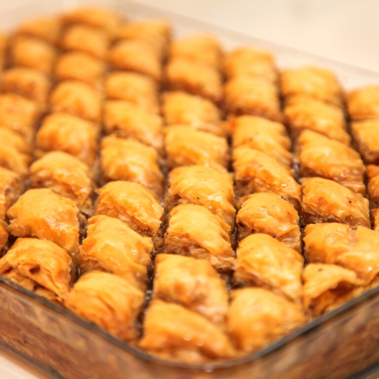 Rüyada Baklava Yapmak