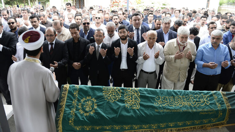 Cenaze Defnedilirken Okunacak Dua Hakkında Bilgi